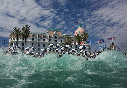 Vagues de la Baie des Anges d’Irmeli Jung